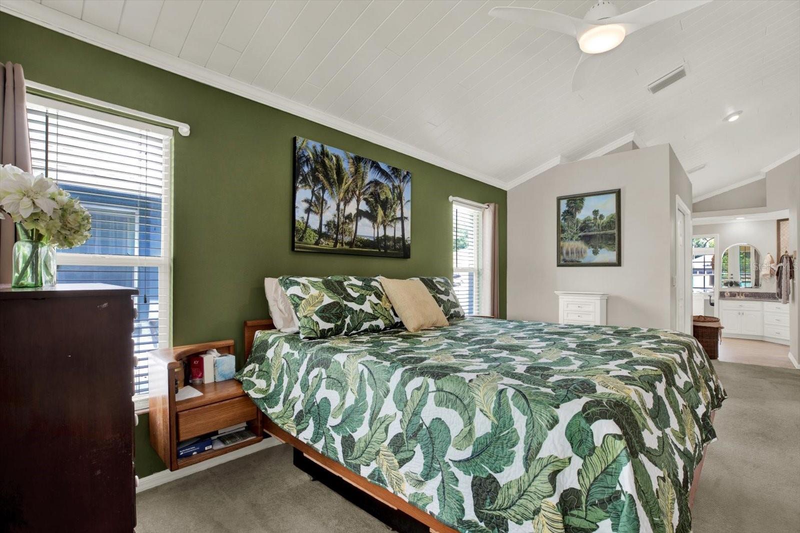 9042 BRELAND DR, TAMPA, FL, 33626