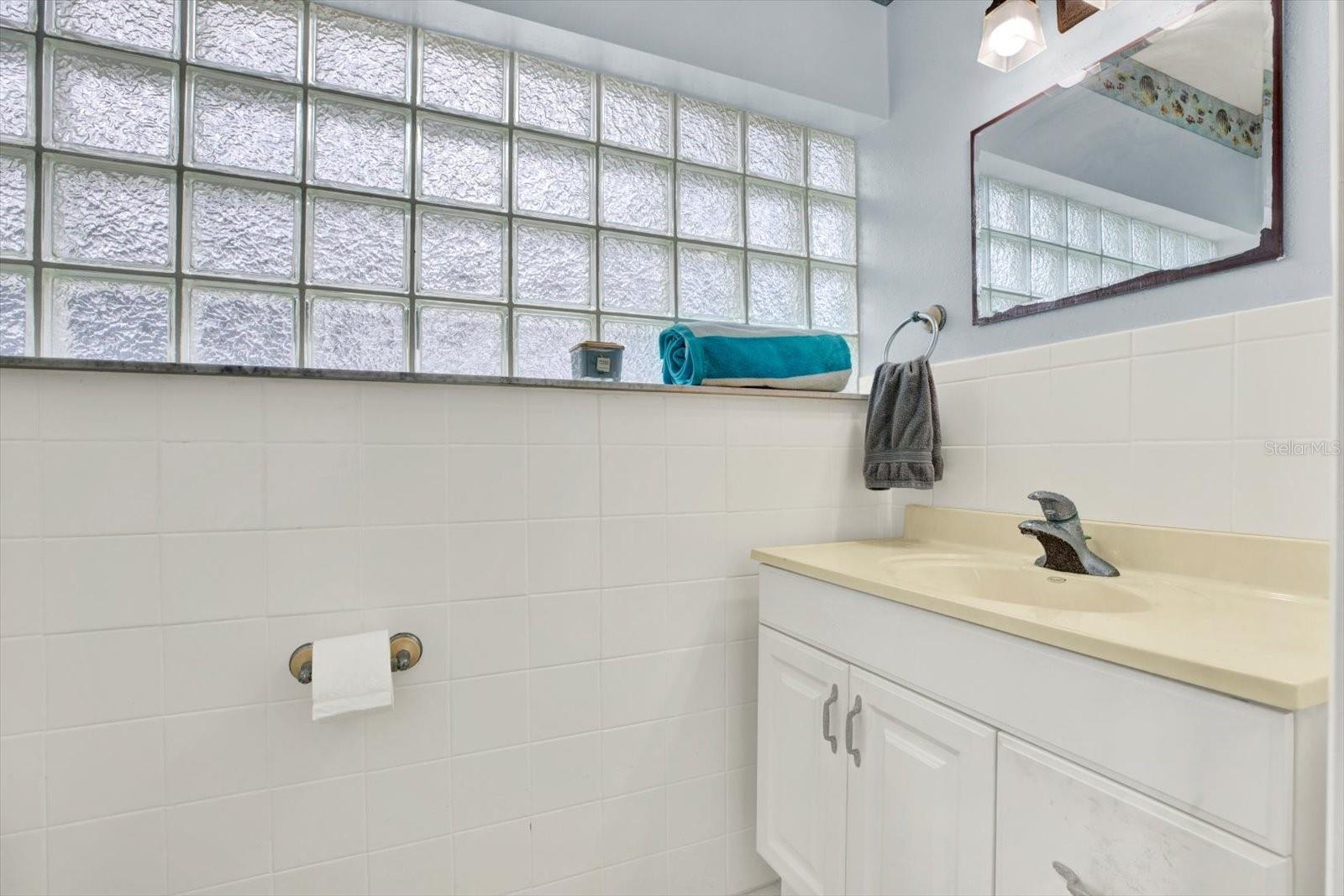 9042 BRELAND DR, TAMPA, FL, 33626
