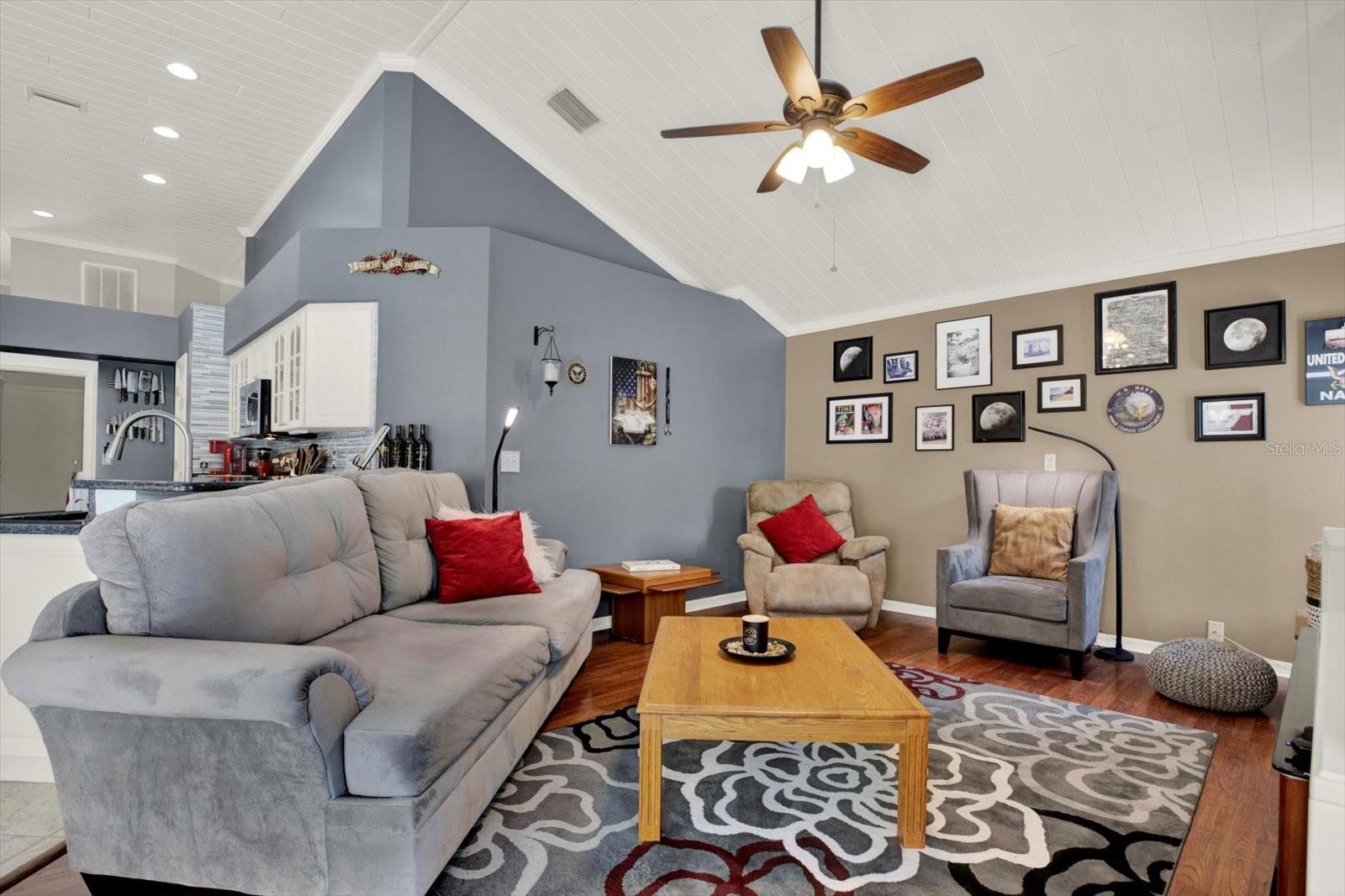 9042 BRELAND DR, TAMPA, FL, 33626