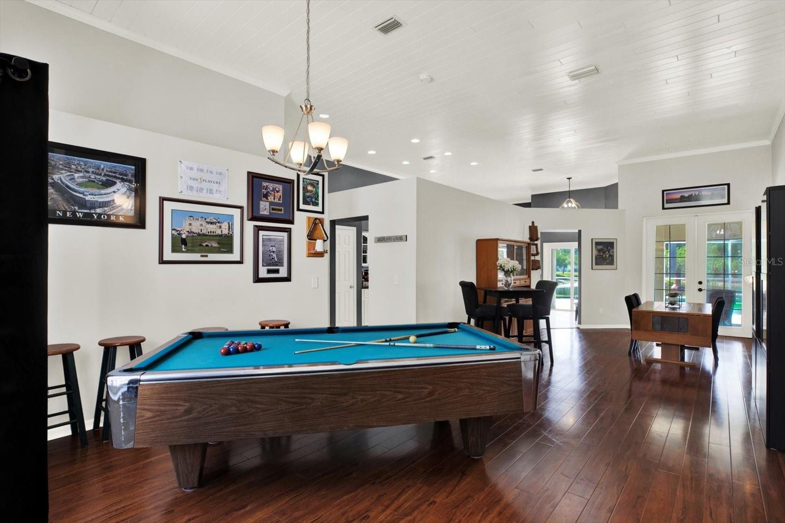 9042 BRELAND DR, TAMPA, FL, 33626