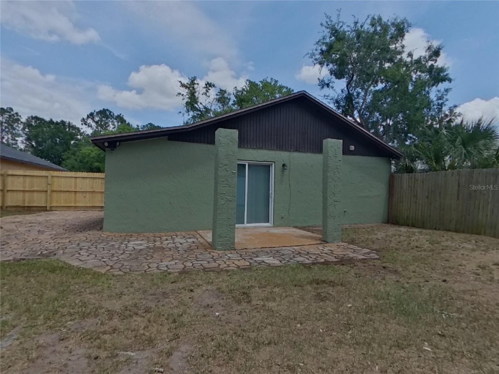 PINE LAKE SEC A UNIT ONE, TAMPA, FL, 33613