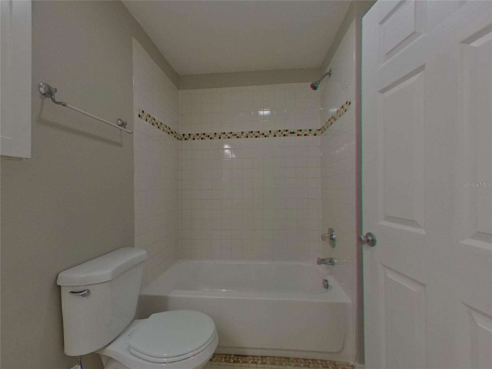PINE LAKE SEC A UNIT ONE, TAMPA, FL, 33613