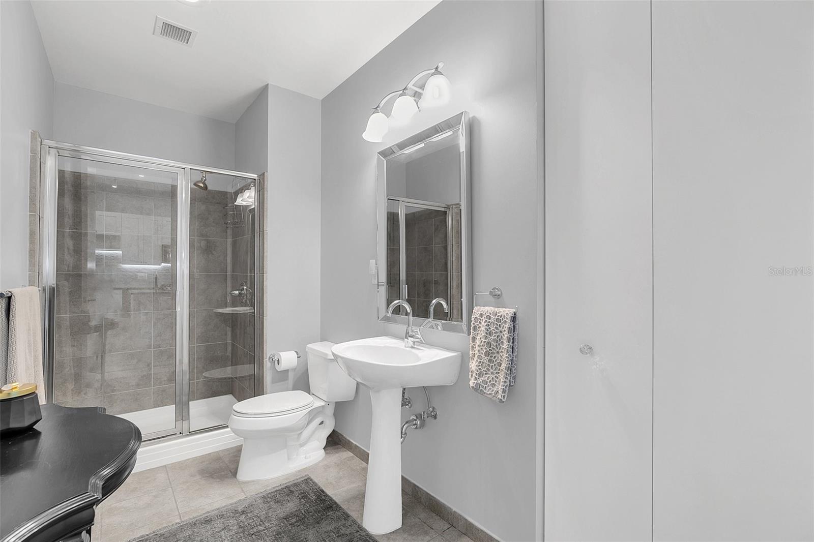 150 E ROBINSON ST #31B, ORLANDO, FL, 32801