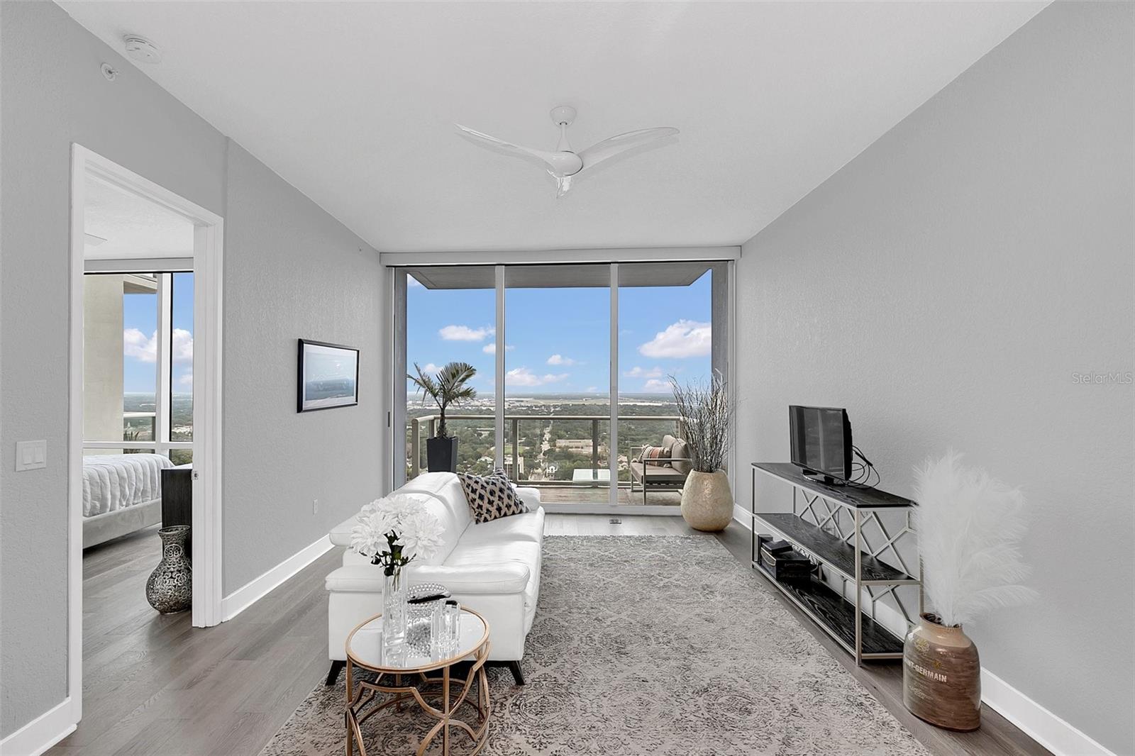 150 E ROBINSON ST #31B, ORLANDO, FL, 32801