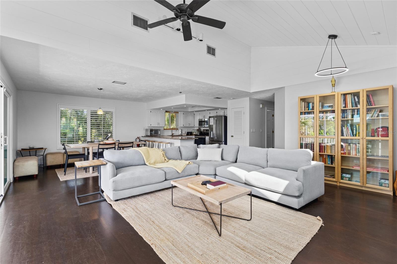 315 SPRING AVE, ANNA MARIA, FL, 34216