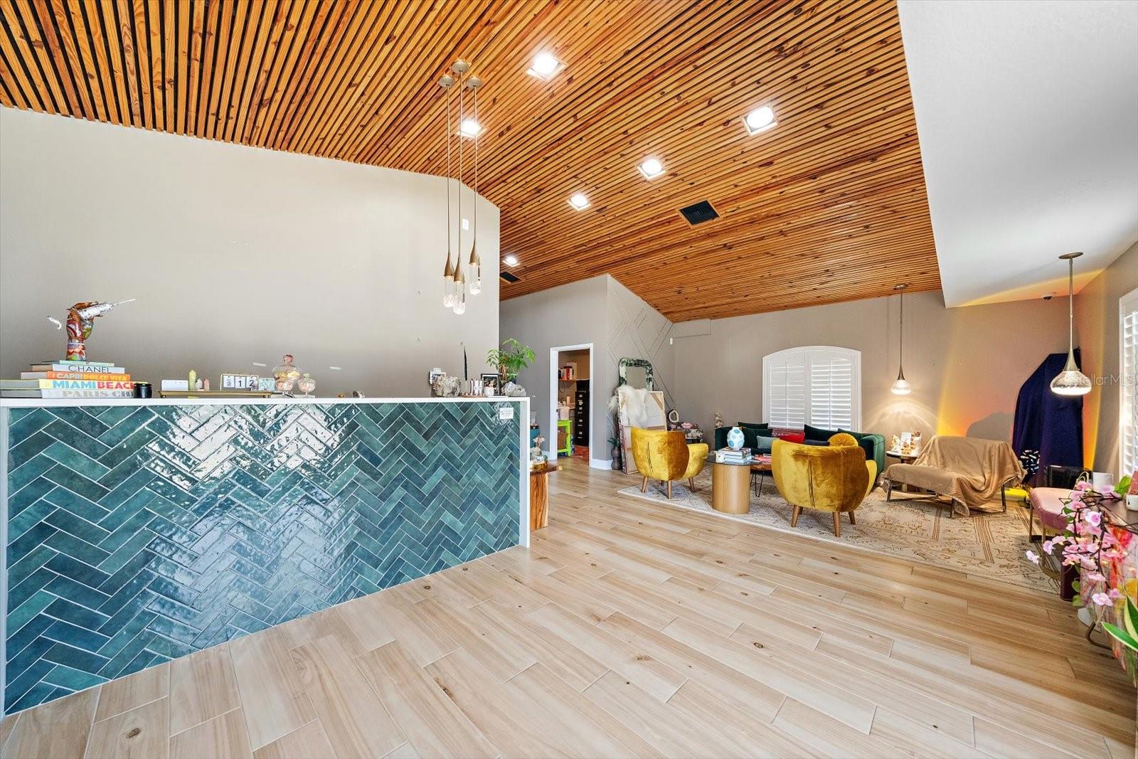 2500 SUNSET POINT RD, CLEARWATER, FL, 33765