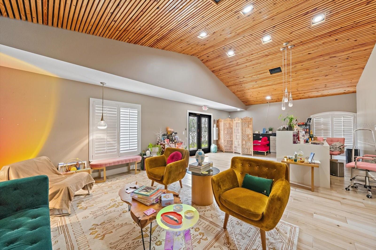 2500 SUNSET POINT RD, CLEARWATER, FL, 33765