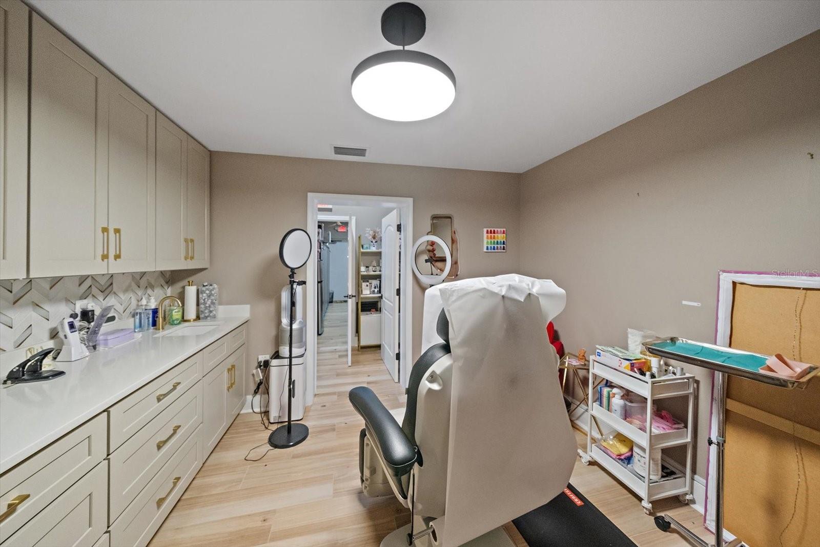 2500 SUNSET POINT RD, CLEARWATER, FL, 33765