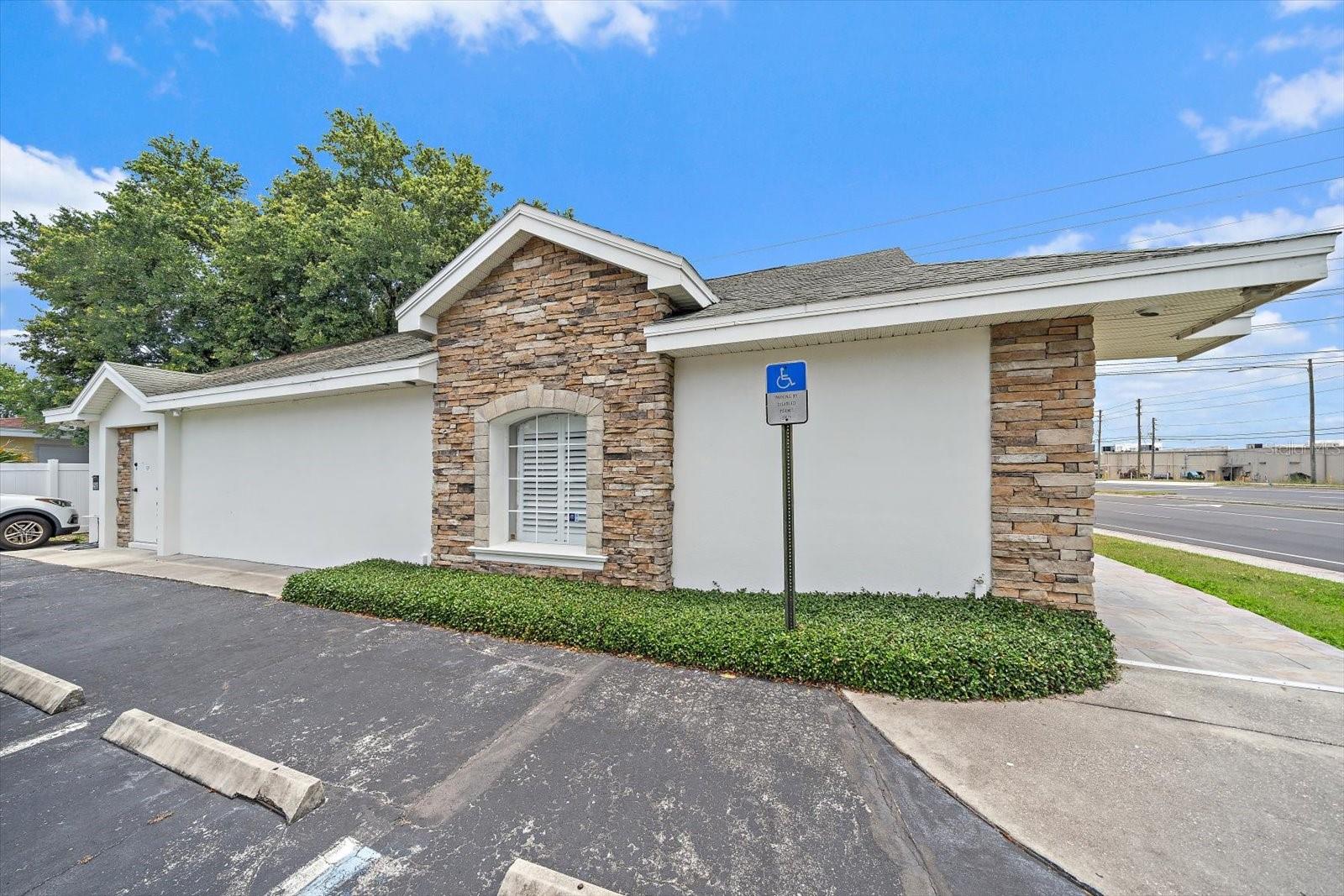 2500 SUNSET POINT RD, CLEARWATER, FL, 33765