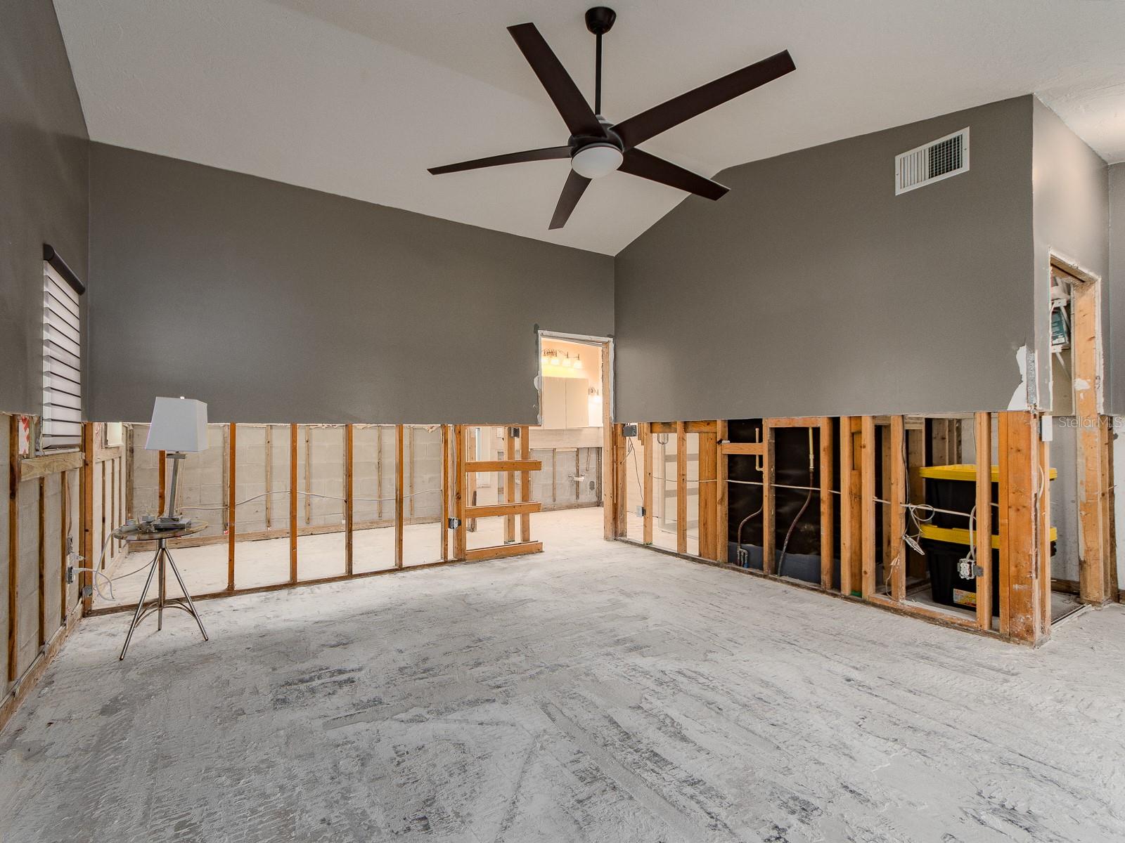 40 SUNSET BAY DR, BELLEAIR, FL, 33756