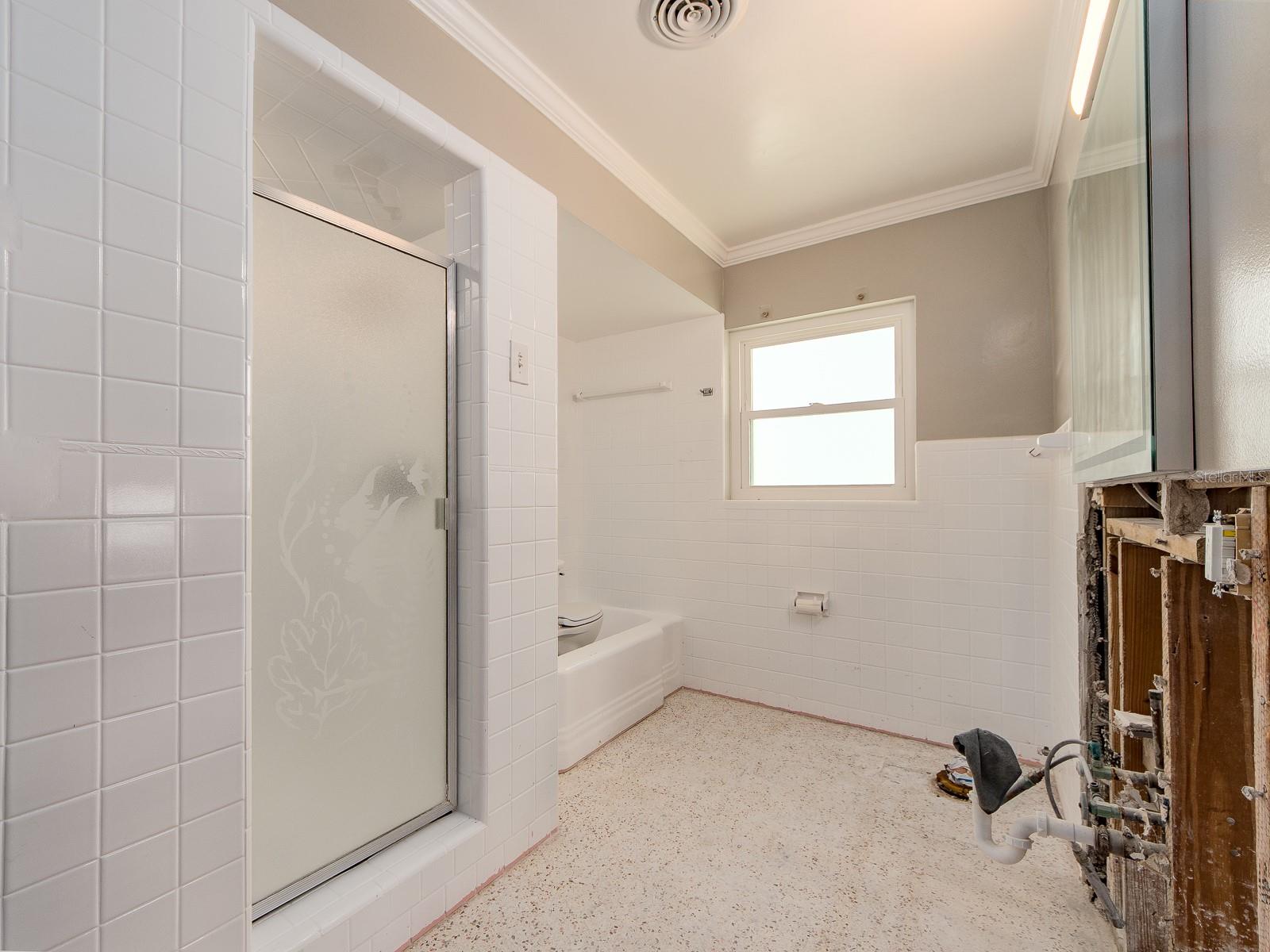 40 SUNSET BAY DR, BELLEAIR, FL, 33756