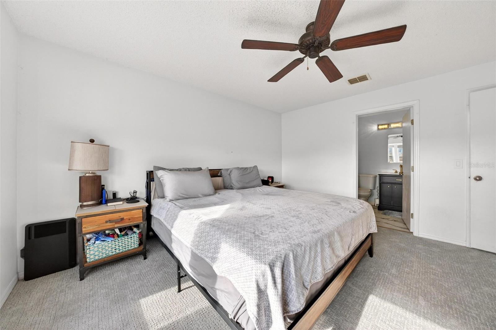 1086 MARTIN BLVD, ORLANDO, FL, 32825