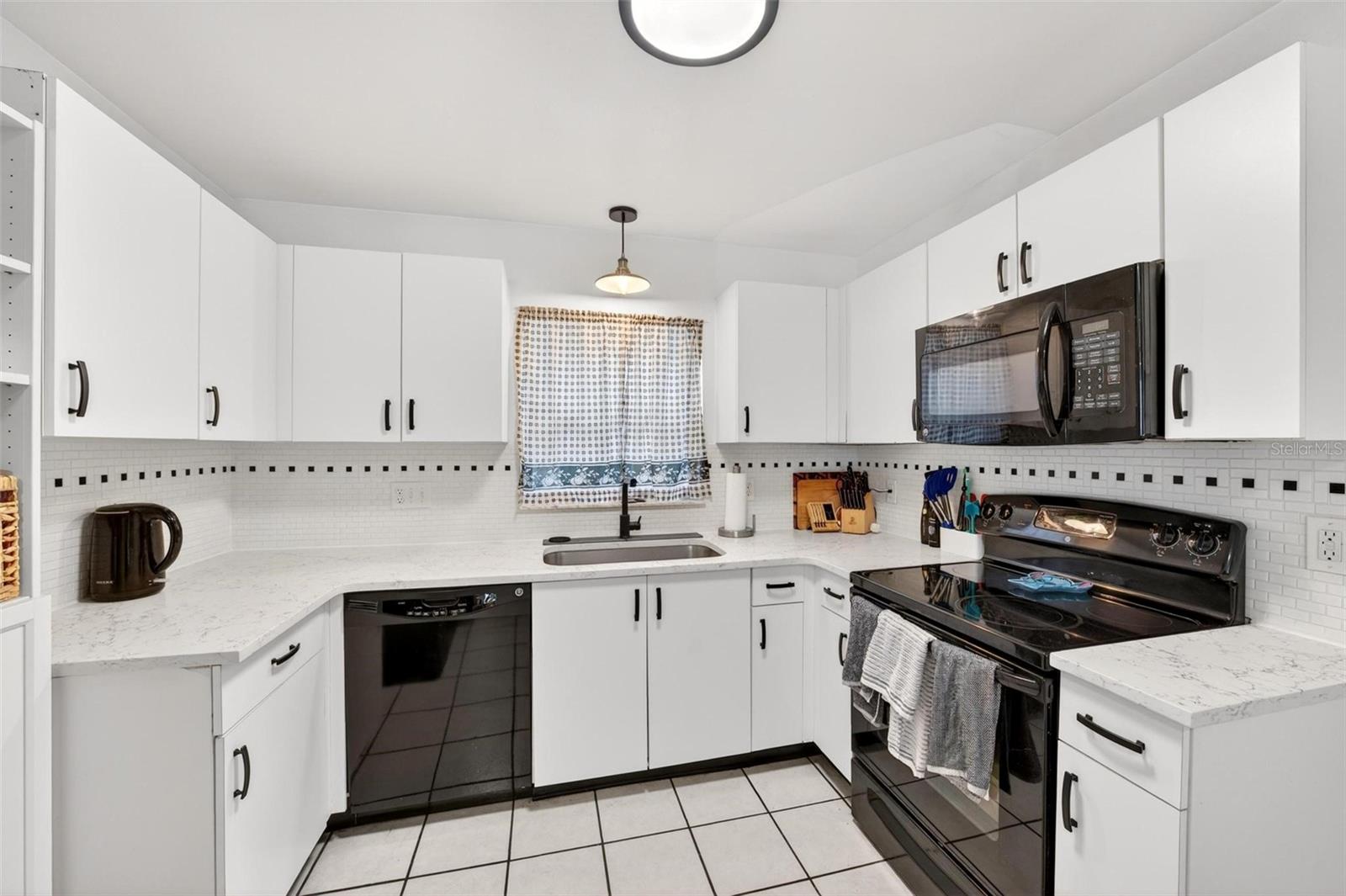 1086 MARTIN BLVD, ORLANDO, FL, 32825