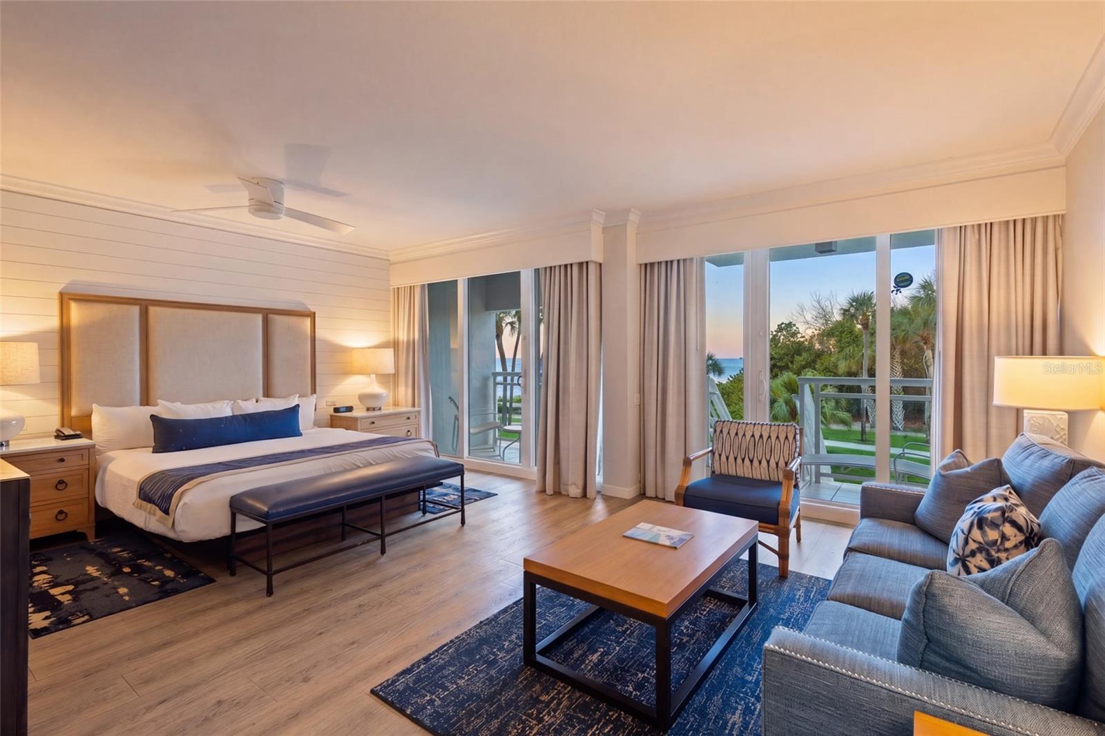 240 SANDS POINT RD #4104, LONGBOAT KEY, FL, 34228