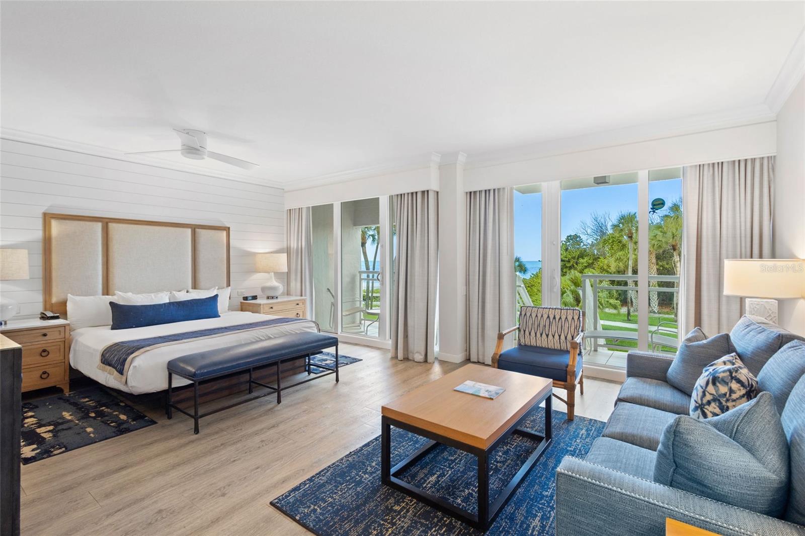 240 SANDS POINT RD #4104, LONGBOAT KEY, FL, 34228