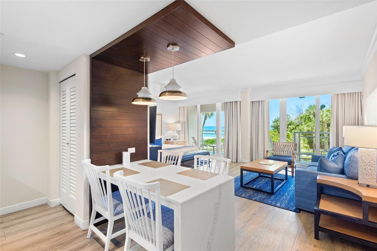 240 SANDS POINT RD #4104, LONGBOAT KEY, FL, 34228