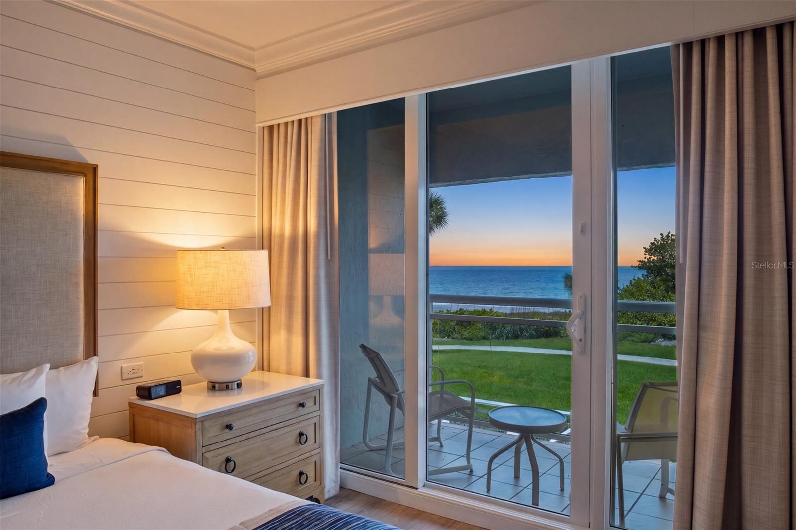 240 SANDS POINT RD #4104, LONGBOAT KEY, FL, 34228