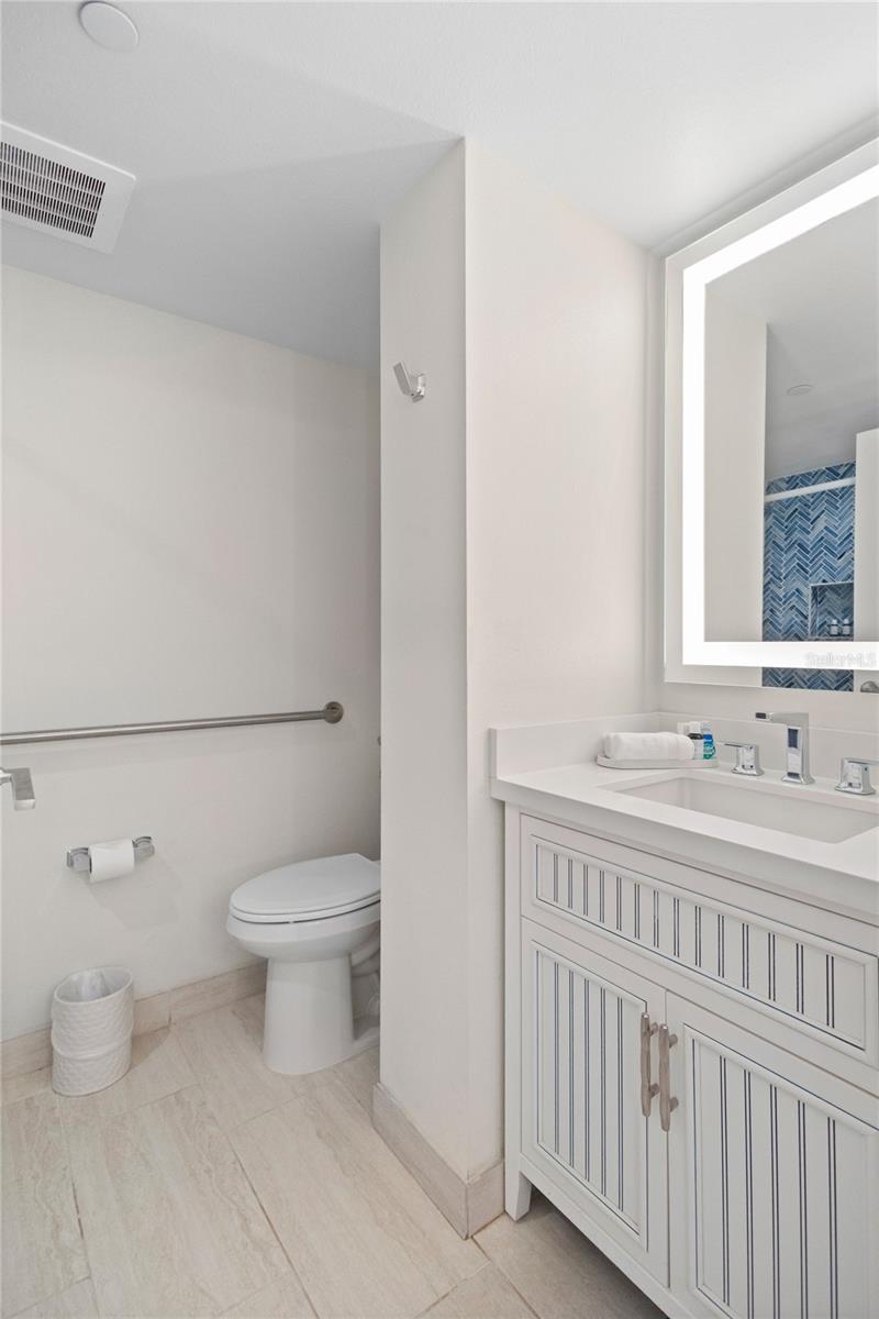 240 SANDS POINT RD #4104, LONGBOAT KEY, FL, 34228