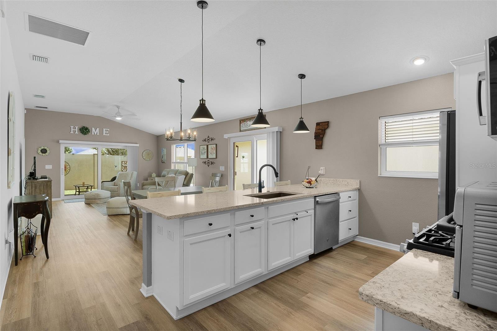 1617 CALDORETTE DR, THE VILLAGES, FL, 34762