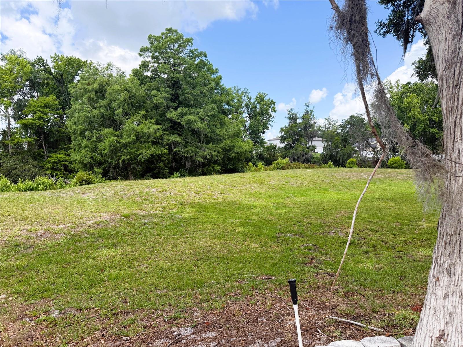 127 ROYAL PALM DR, LEESBURG, FL, 34748