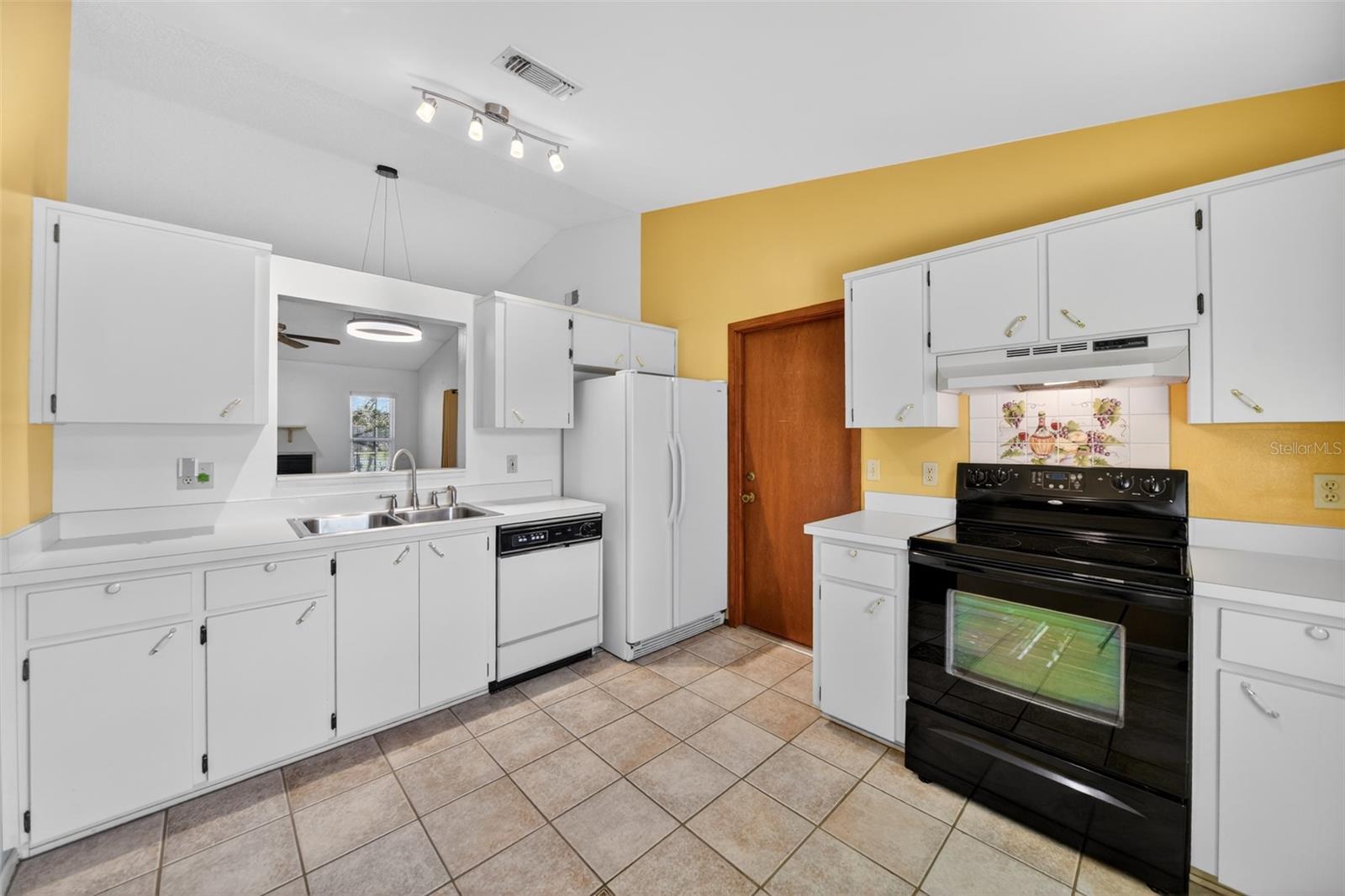 7632 LAKESIDE WOODS DR, ORLANDO, FL, 32810