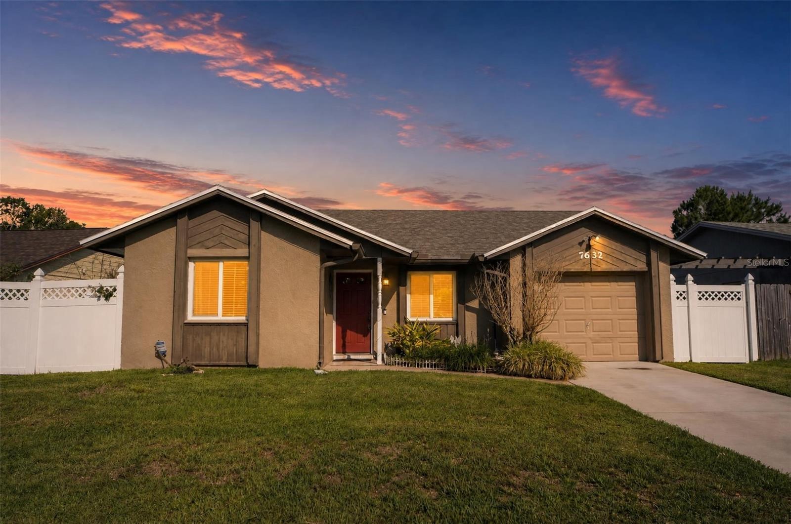 7632 LAKESIDE WOODS DR, ORLANDO, FL, 32810