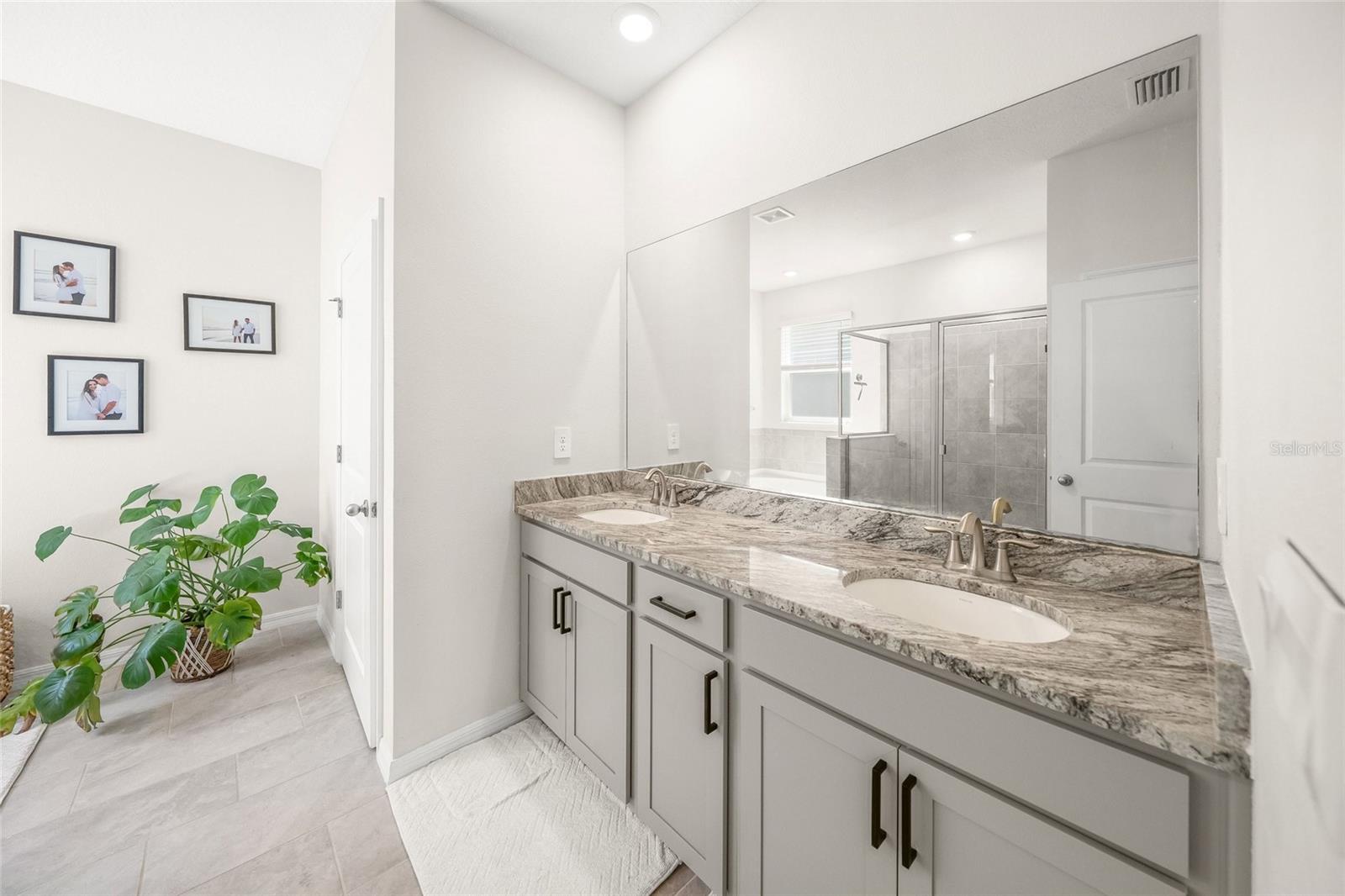 2013 MIDNIGHT PEARL DR, SARASOTA, FL, 34240