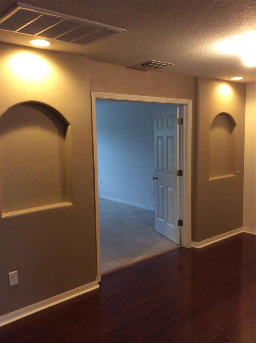 10515 CORAL KEY AVE, TAMPA, FL, 33647