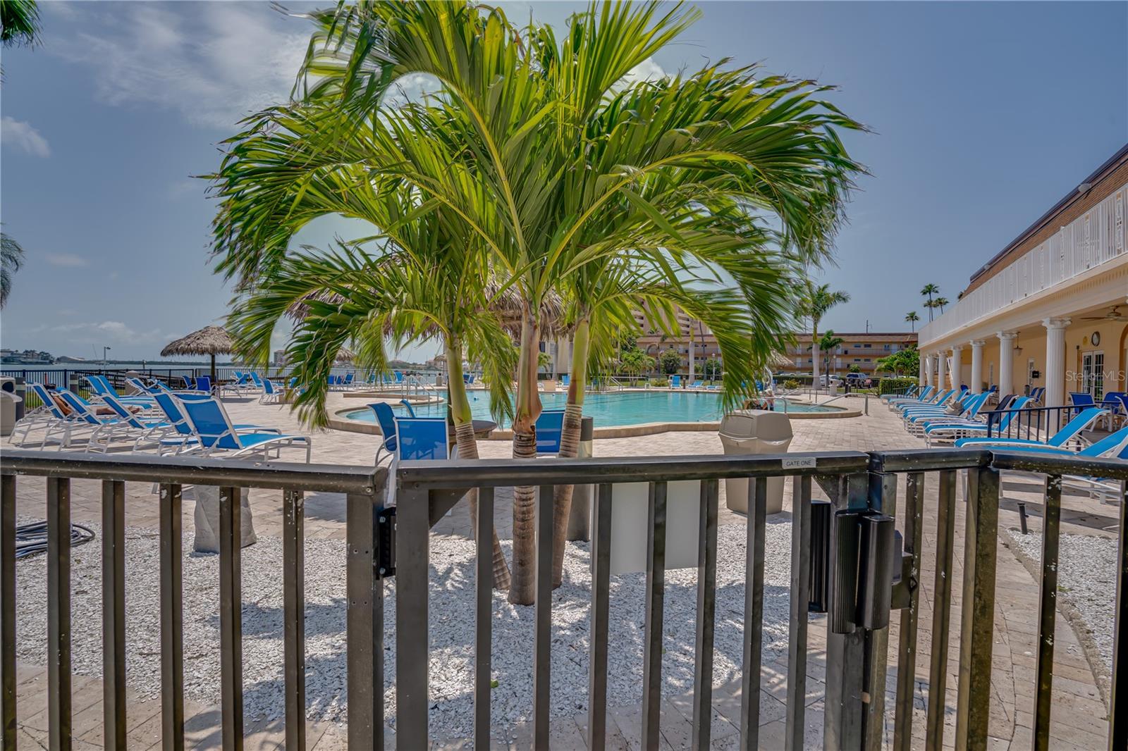 4900 BRITTANY DR S #910, ST PETERSBURG, FL, 33715