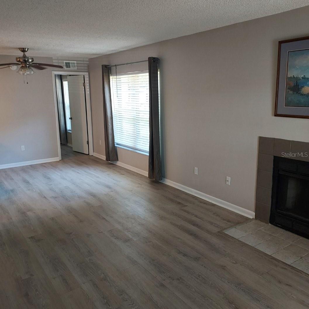 3956 TUMBLE WOOD TRL #101, TAMPA, FL, 33613