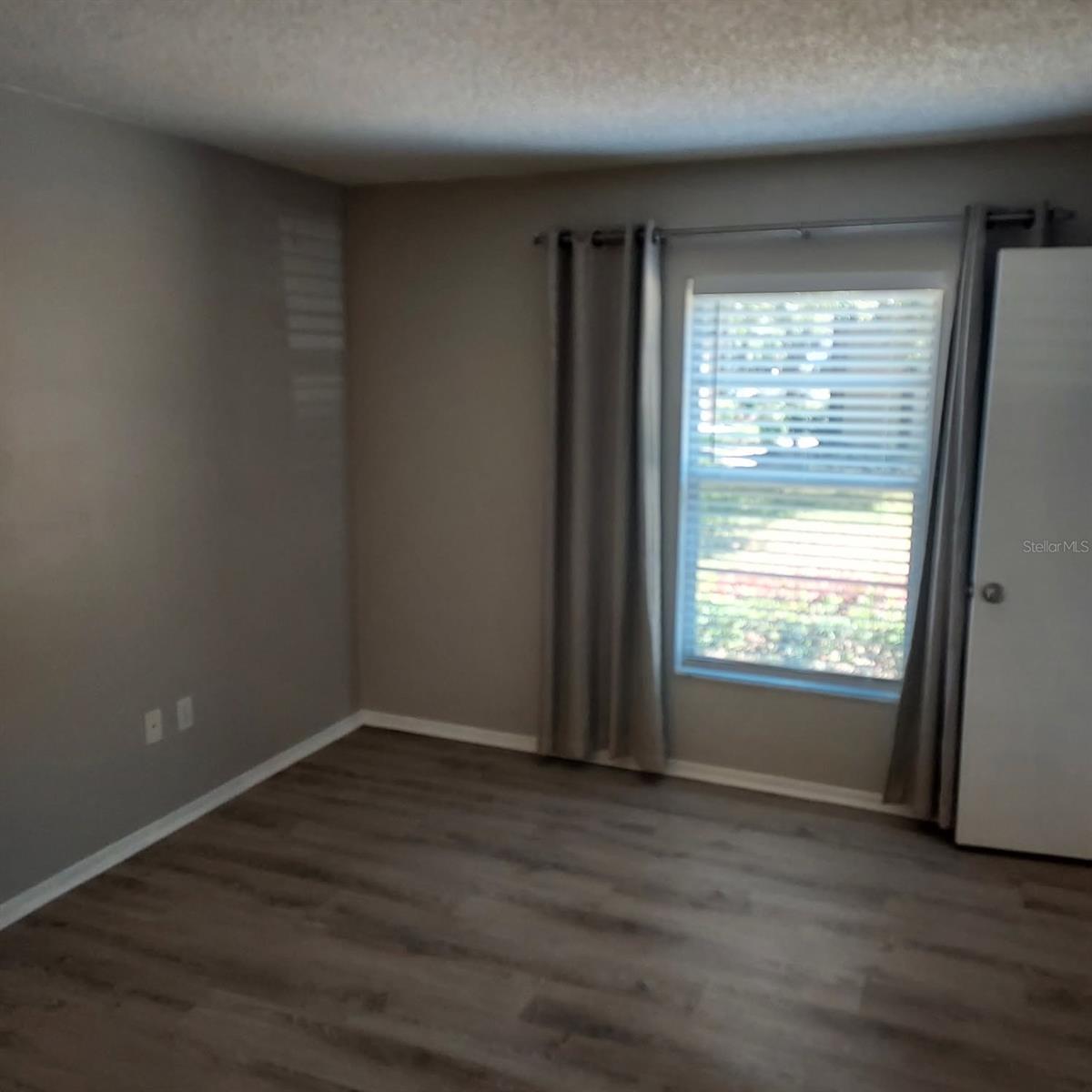 3956 TUMBLE WOOD TRL #101, TAMPA, FL, 33613