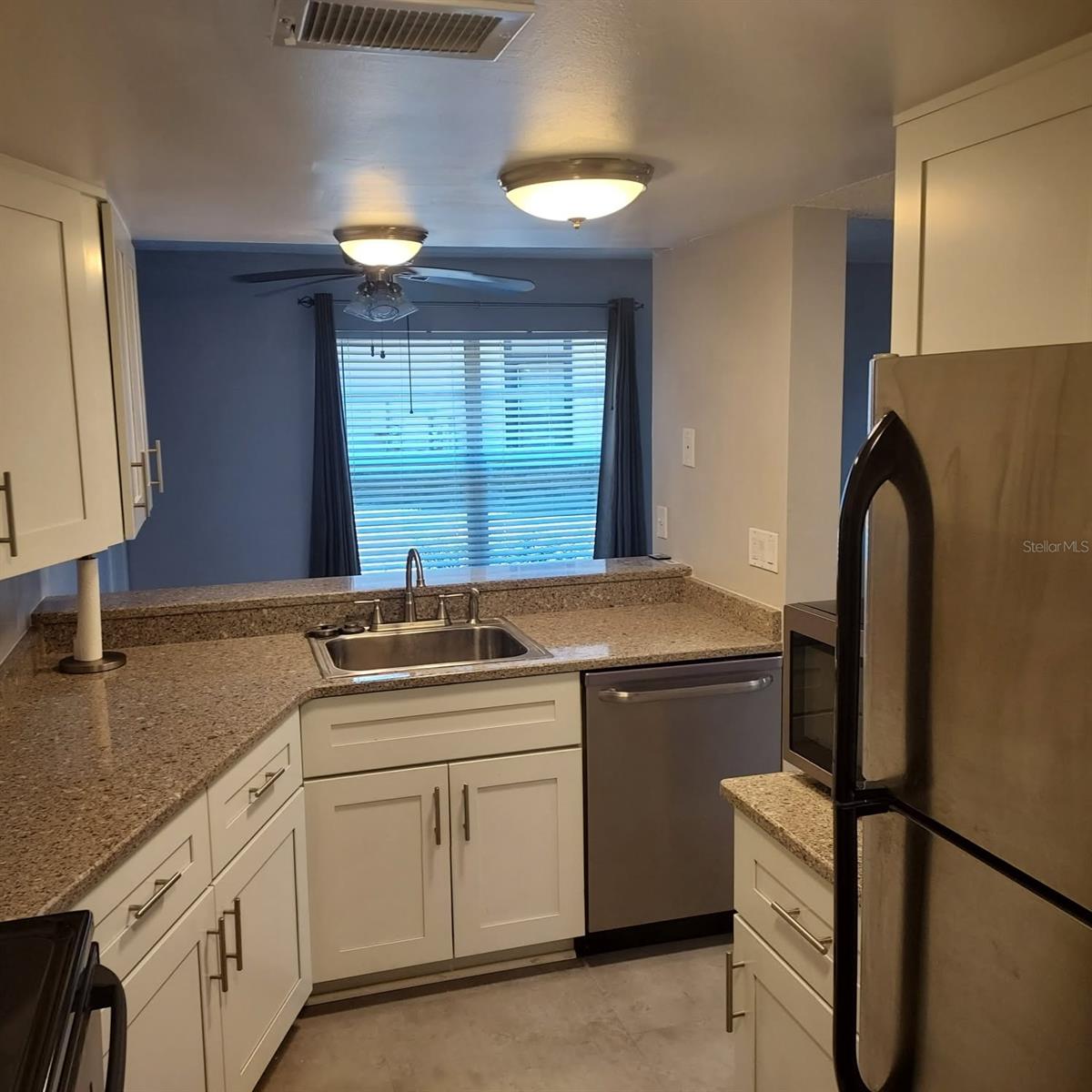 3956 TUMBLE WOOD TRL #101, TAMPA, FL, 33613