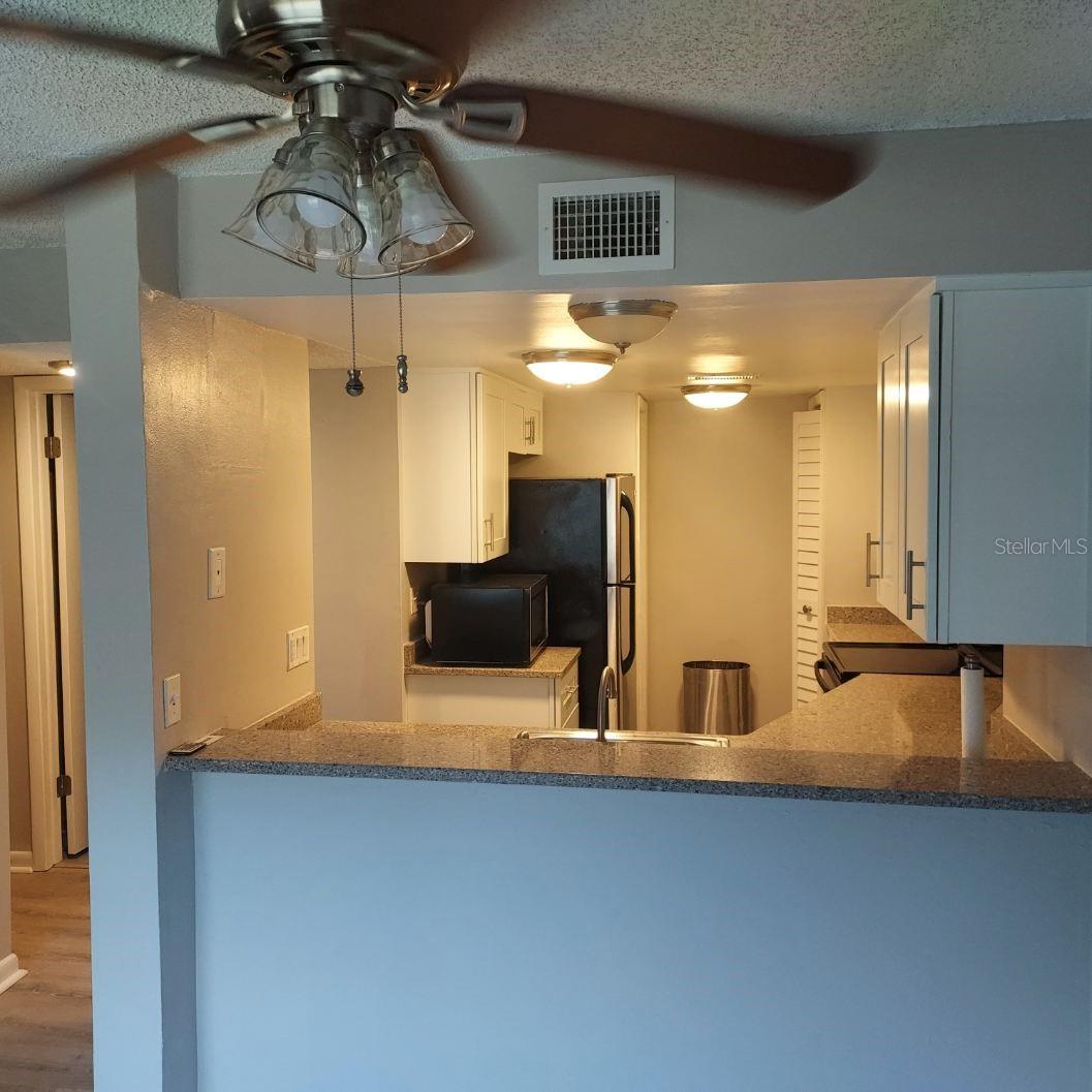 3956 TUMBLE WOOD TRL #101, TAMPA, FL, 33613