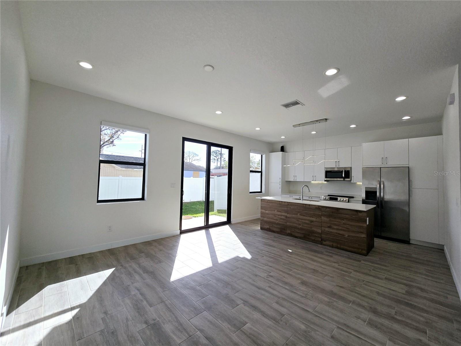 7565 GESUALDO CT, TAMPA, FL, 33614