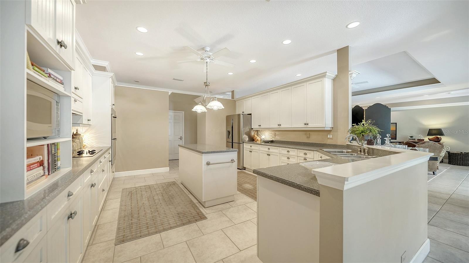 756 VANDERBILT DR, NOKOMIS, FL, 34275