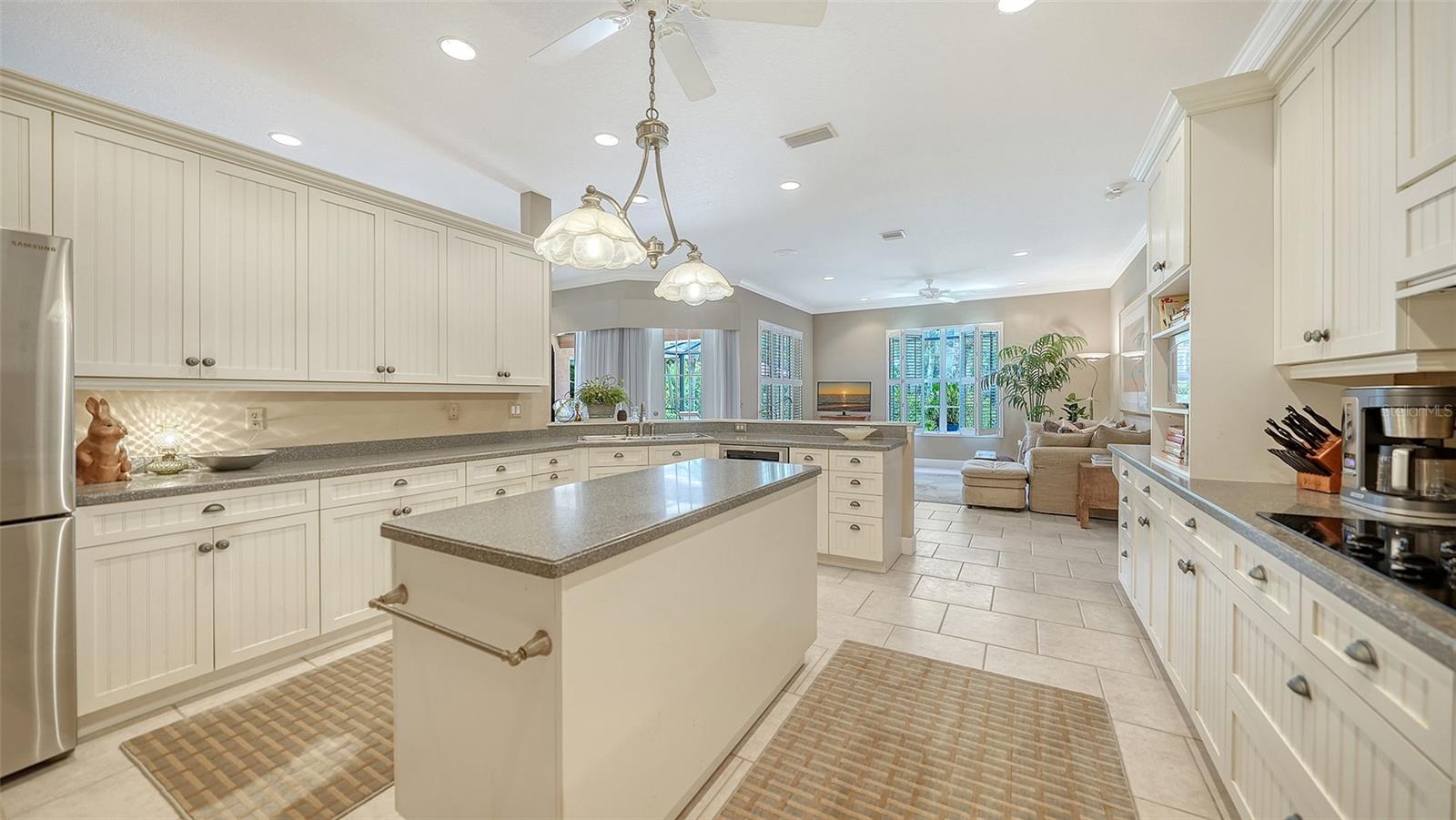 756 VANDERBILT DR, NOKOMIS, FL, 34275