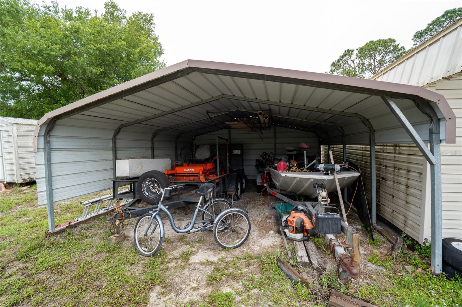 1809 E HOLIDAY DR, LORIDA, FL, 33857
