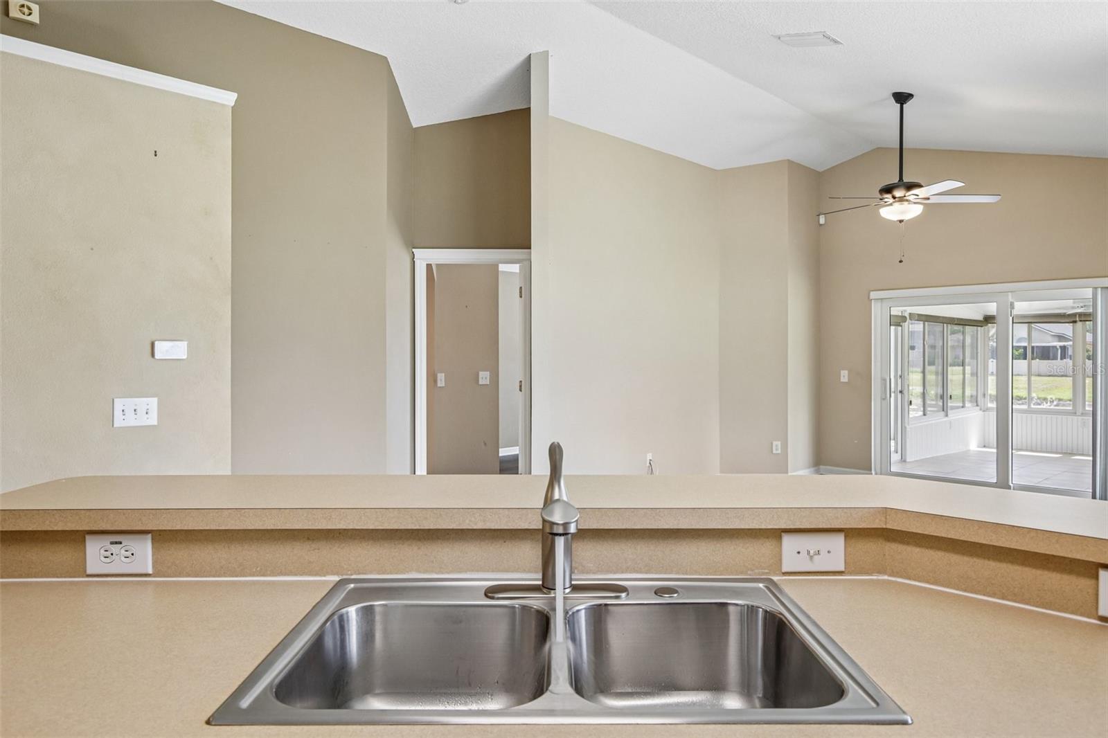 7723 BRISTOL PARK DR, APOLLO BEACH, FL, 33572