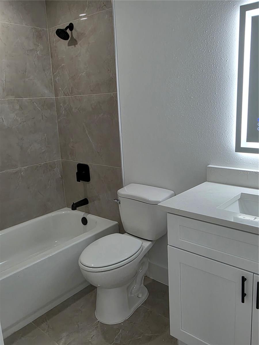 211 NE 31ST ST, CAPE CORAL, FL, 33909