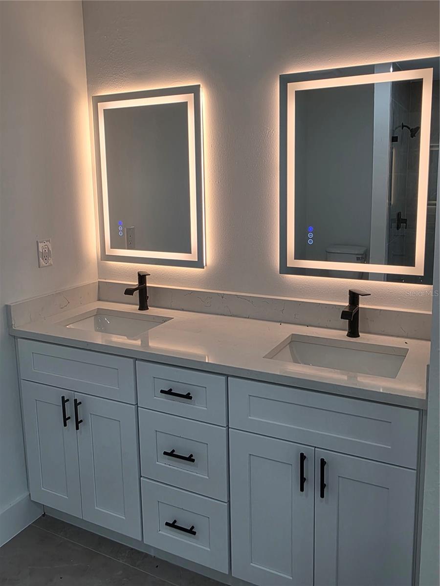 211 NE 31ST ST, CAPE CORAL, FL, 33909