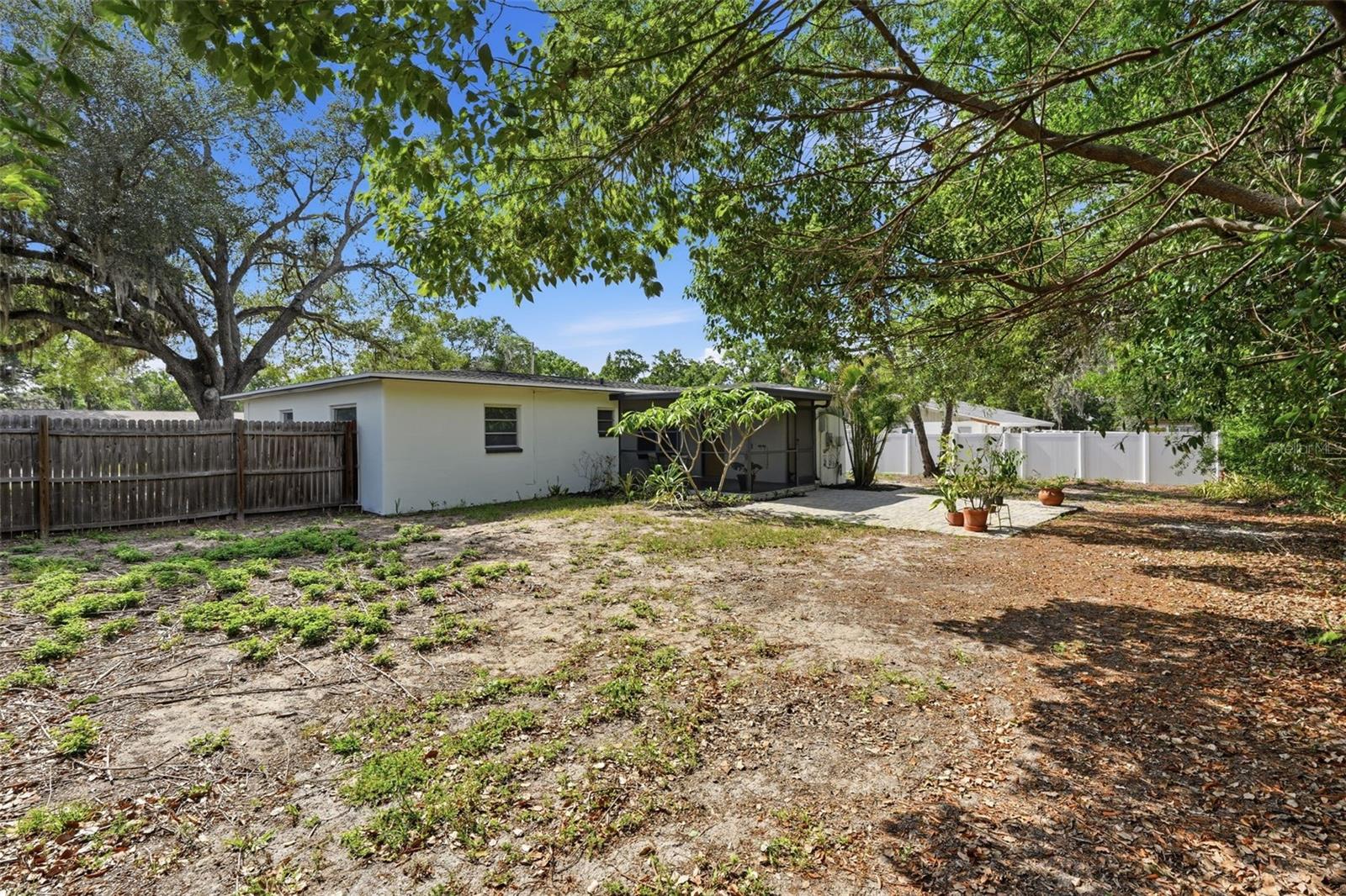 8017 CARDINAL DR, TAMPA, FL, 33617
