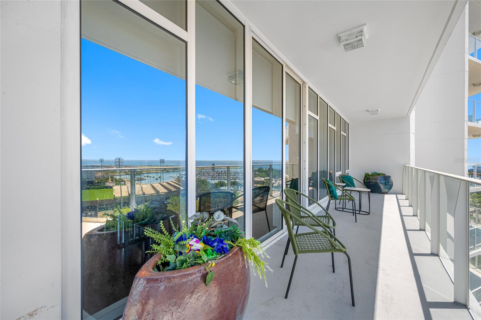 175 1ST ST S #1204, ST PETERSBURG, FL, 33701