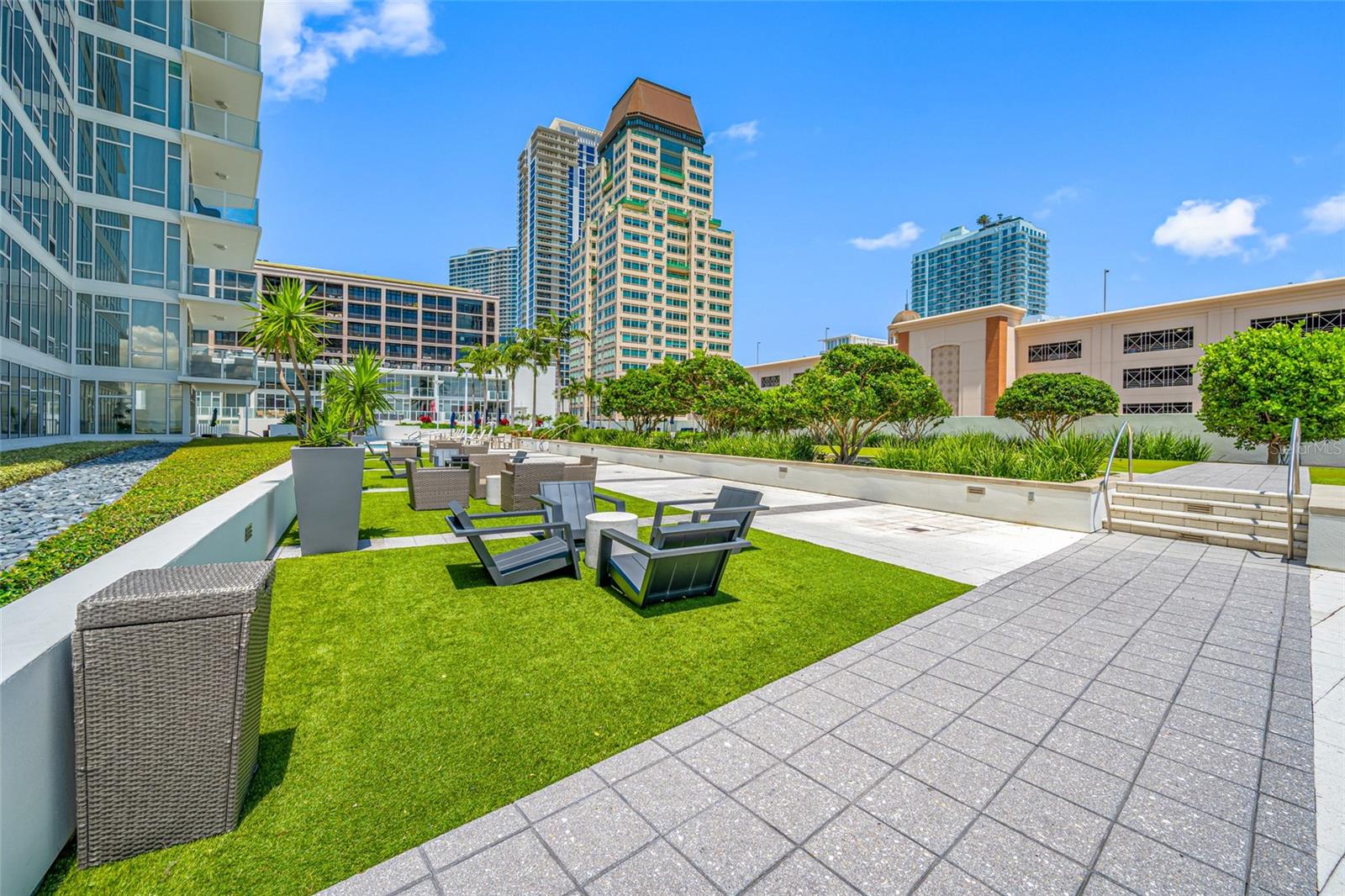 175 1ST ST S #1204, ST PETERSBURG, FL, 33701