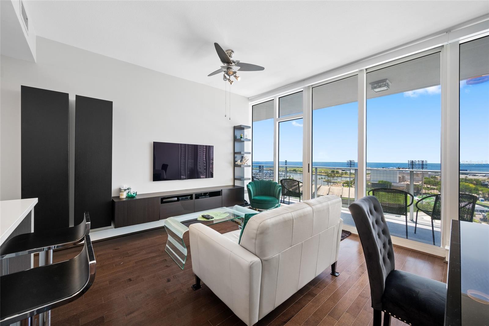 175 1ST ST S #1204, ST PETERSBURG, FL, 33701