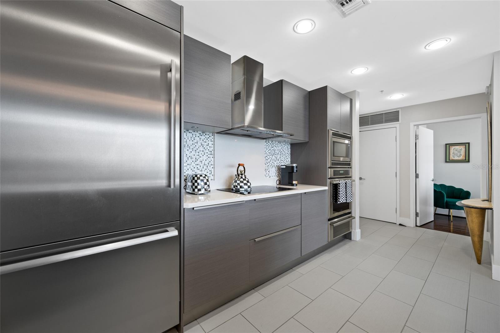 175 1ST ST S #1204, ST PETERSBURG, FL, 33701