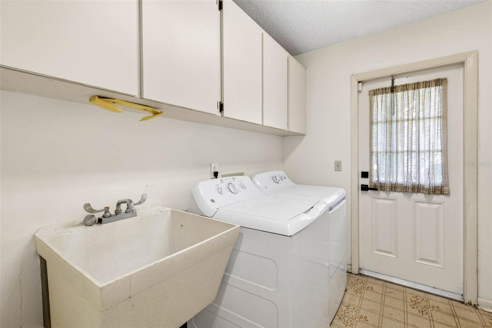 11004 THERESA ARBOR DR, TEMPLE TERRACE, FL, 33617