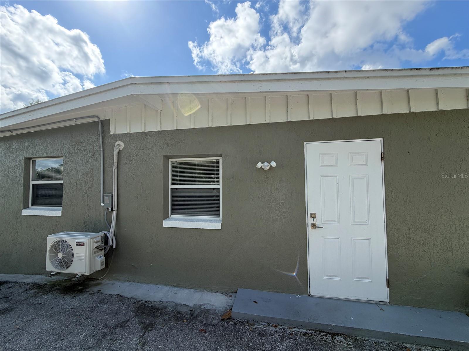 2815 ROGAN RD, ORLANDO, FL, 32812