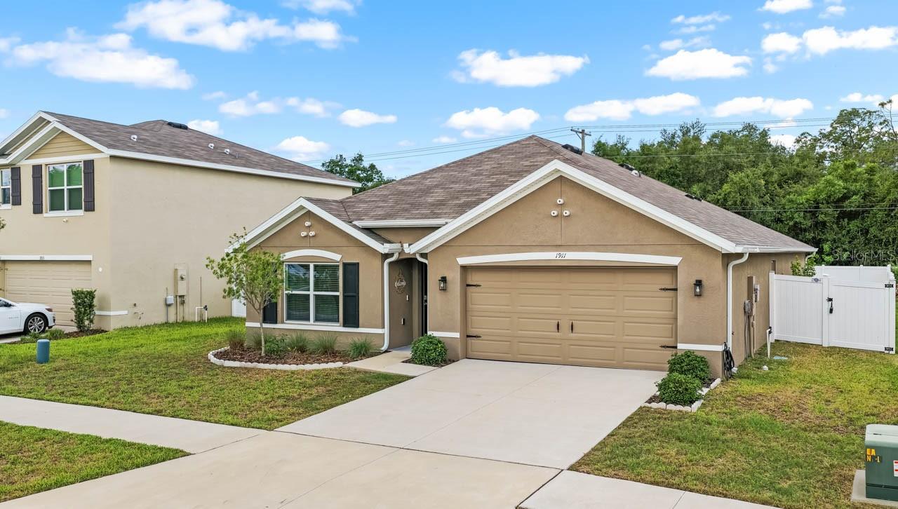 1911 BLUE STREAM ST, RUSKIN, FL, 33570