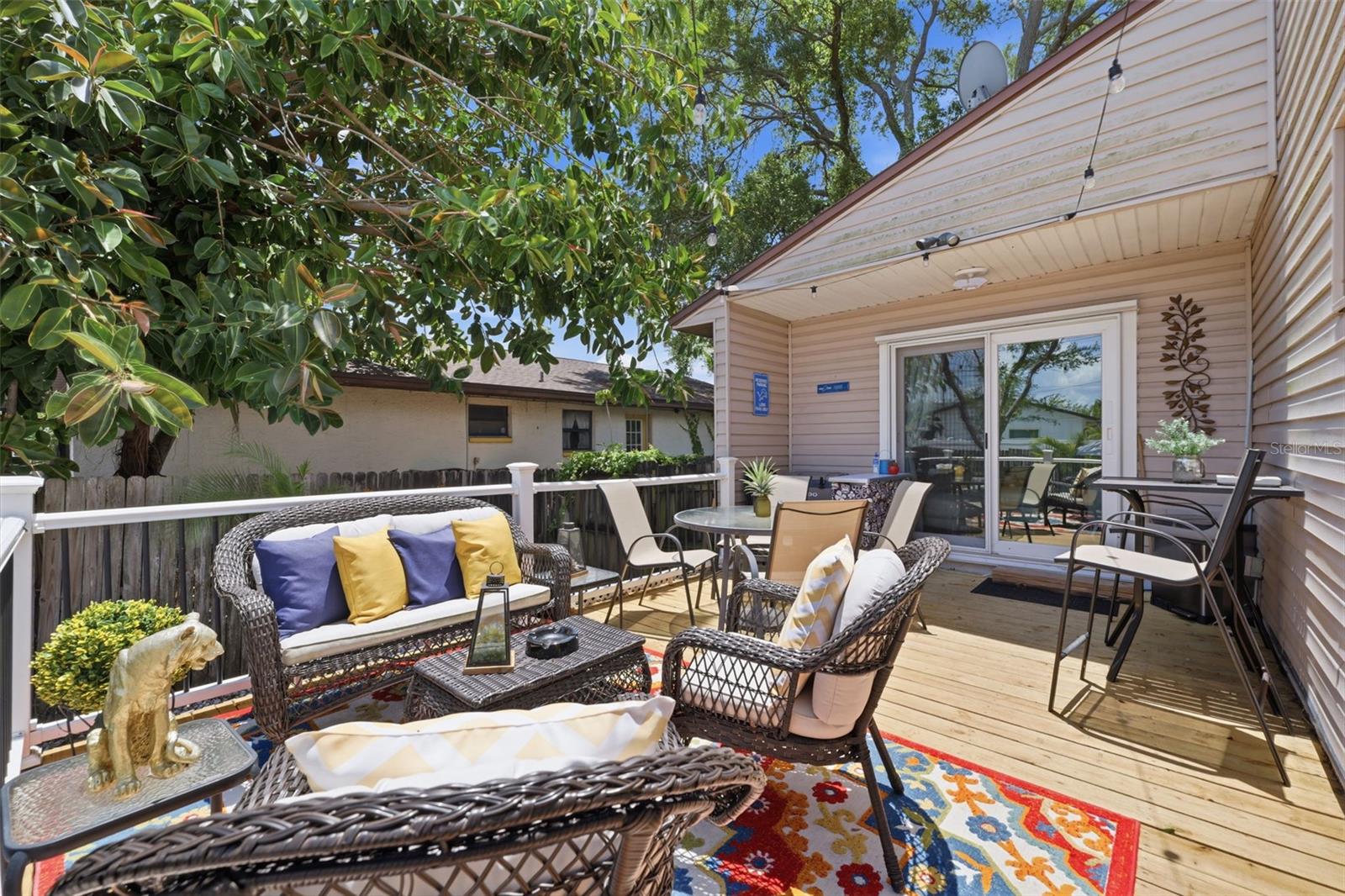 111 69TH AVE N, ST PETERSBURG, FL, 33702