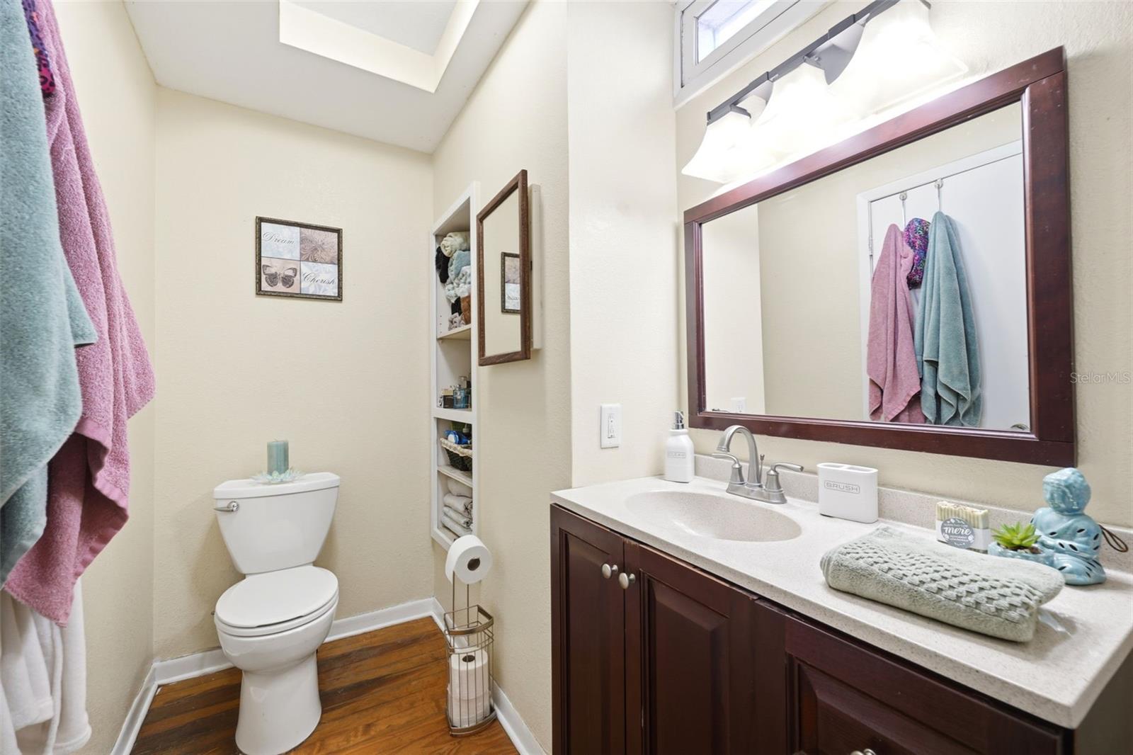 111 69TH AVE N, ST PETERSBURG, FL, 33702